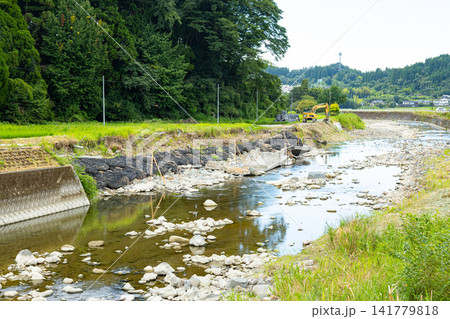 大雨災害からの復旧工事の様子 鹿児島県姶良市蒲生町の別府川 大雨災害からの復旧工事の様子 鹿児島県姶良市蒲生町の別府川 141779818