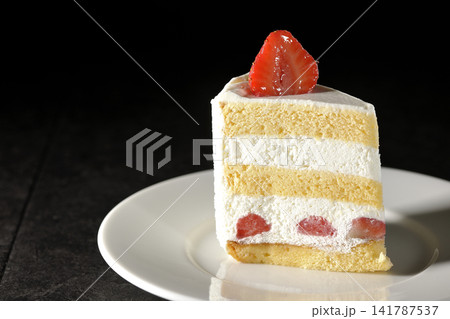 苺のショートケーキ 苺のショートケーキ 141787537