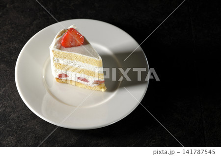 苺のショートケーキ 苺のショートケーキ 141787545