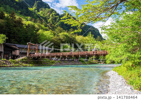 さわやか上高地『河童橋』《長野県 松本市》 さわやか上高地『河童橋』《長野県 松本市》 141788464