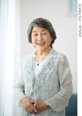 80代女性のポートレート 80代女性のポートレート 141798478