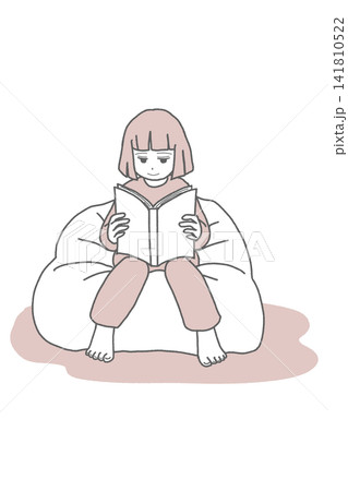 月明かりの下で本を読む少女、読書、リラックス、おやすみのイラスト(ピンク・背景なし) 月明かりの下で本を読む少女、読書、リラックス、おやすみのイラスト(ピンク・背景なし) 141810522