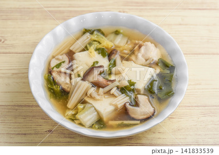 豆腐と野菜スープ 141833539