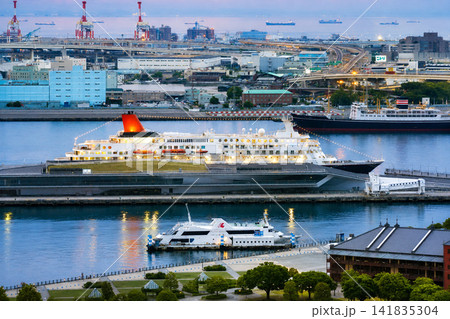 横浜港の夕景シーン(2026年5月撮影) 横浜港の夕景シーン(2026年5月撮影) 141835304