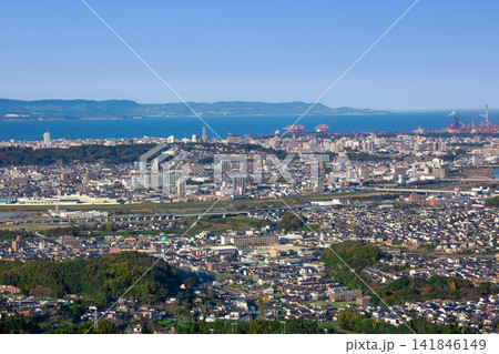 大分市街地と別府湾、国東半島の眺望 141846149