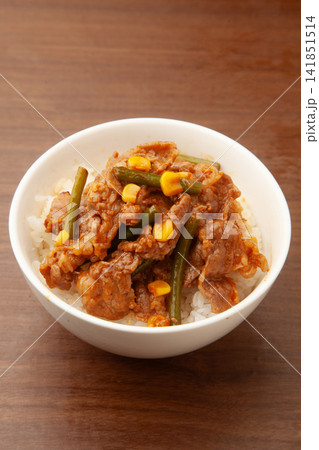 焼肉丼 141851514