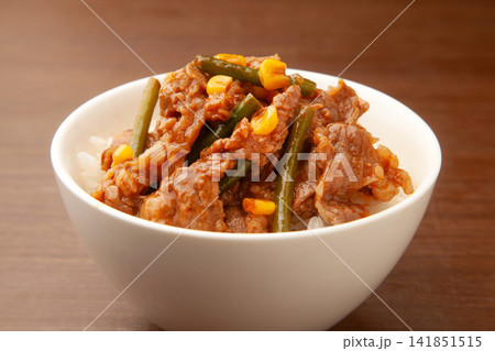 焼肉丼 141851515
