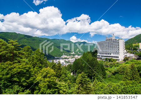 夏の下呂温泉街《岐阜県 下呂市》 夏の下呂温泉街《岐阜県 下呂市》 141853547