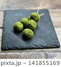 抹茶団子串 141855169