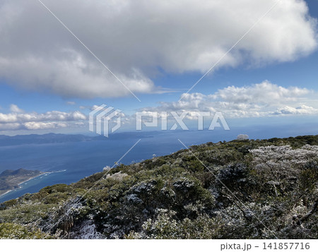 1月上旬の開聞岳(鹿児島県指宿市) 1月上旬の開聞岳(鹿児島県指宿市) 141857716