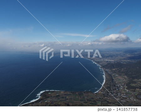 1月上旬の開聞岳(鹿児島県指宿市) 1月上旬の開聞岳(鹿児島県指宿市) 141857738