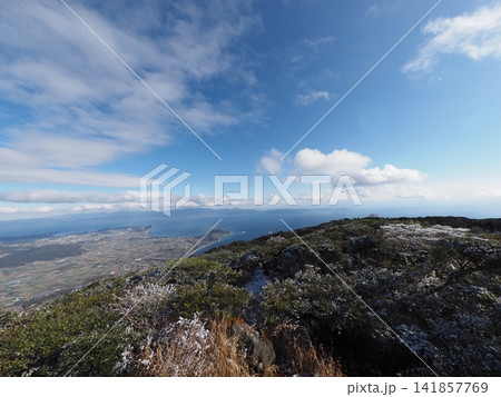 1月上旬の開聞岳(鹿児島県指宿市) 1月上旬の開聞岳(鹿児島県指宿市) 141857769