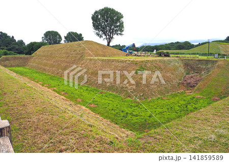 山形城跡(霞城公園) 本丸の堀跡(山形県山形市) 山形城跡(霞城公園) 本丸の堀跡(山形県山形市) 141859589