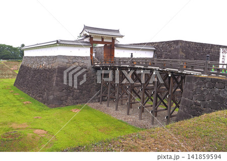 山形城跡(霞城公園) 本丸一文字門大手橋(山形県山形市) 山形城跡(霞城公園) 本丸一文字門大手橋(山形県山形市) 141859594