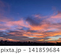 真っ赤な夕焼け 141859684