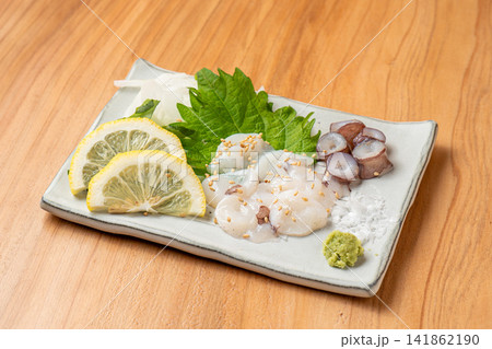 新鮮でコリコリ食感のタコのお刺身 新鮮でコリコリ食感のタコのお刺身 141862190