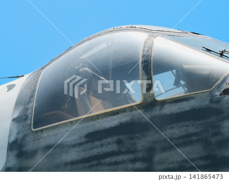 コクピット　P-2J 141865473