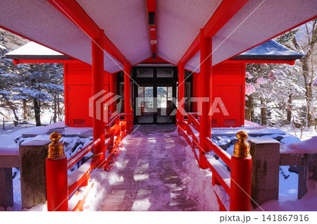 赤城神社　トイレ　群馬県　赤城山　大洞赤城神社　冬　 141867916
