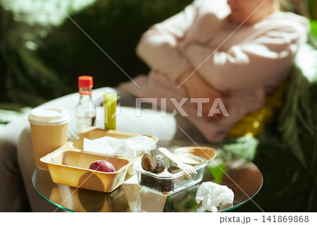 Reflecting on Unhealthy Eating Habits and Weight Gain Reflecting on Unhealthy Eating Habits and Weight Gain 141869868