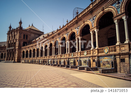 Panoramic architectural view of the iconic Plaza of Spain in Seville 141871053