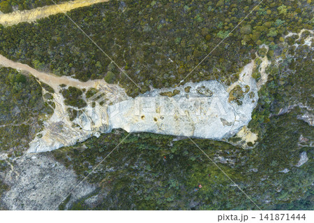 Aerial view of Lincolns Rock on Kings Tableland Plateau Aerial view of Lincolns Rock on Kings Tableland Plateau 141871444