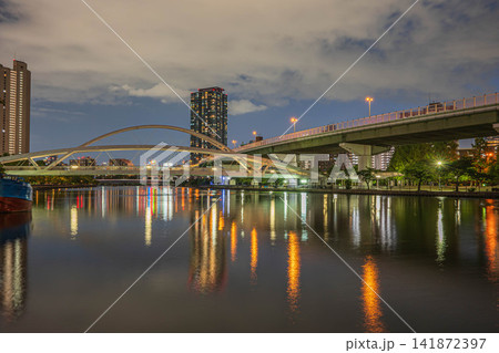 水都大阪夜景　大阪市 141872397