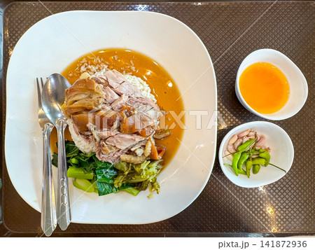 Braised pork leg with steamed rice Braised pork leg with steamed rice 141872936