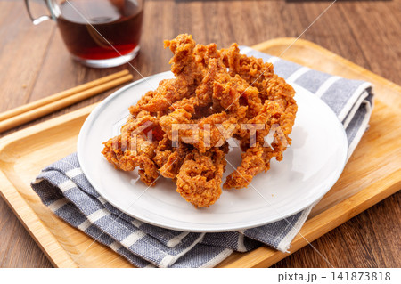 sichuan Style Crispy Fried Chicken Skin Spicy Deep Fried Crunchy Poultry Snack sichuan Style Crispy Fried Chicken Skin Spicy Deep Fried Crunchy Poultry Snack 141873818