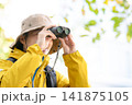 山歩き　アウトドア　双眼鏡 141875105