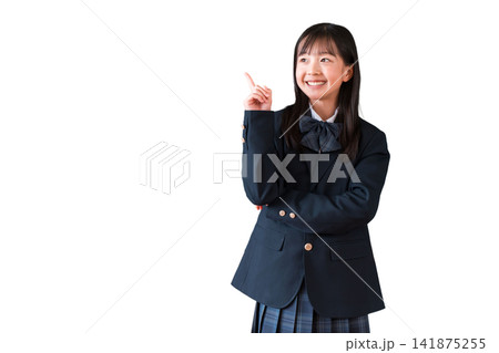 アイデアが思いつくブレザー姿の笑顔の小学生,中学生,高校生の女子生徒 アイデアが思いつくブレザー姿の笑顔の小学生,中学生,高校生の女子生徒 141875255