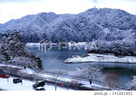 【神奈川県】津久井湖の雪景色 【神奈川県】津久井湖の雪景色 141881881