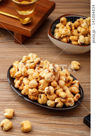 traditional old fashioned puffed corn kernels plain snack 141884834