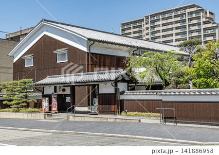 兵庫県神戸市東灘区　菊正宗酒造記念館 141886958