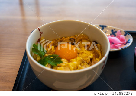 美味しそうな親子丼 美味しそうな親子丼 141887278