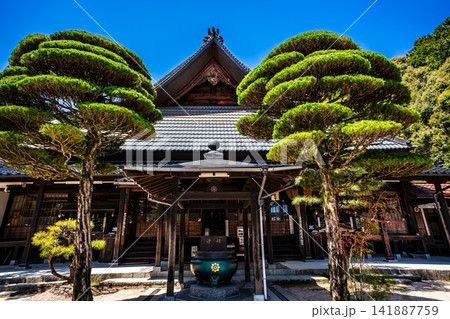 国宝 瑠璃光寺【山口県山口市】 国宝 瑠璃光寺【山口県山口市】 141887759