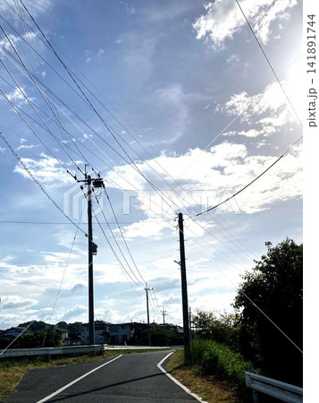 暑い夏の午後 暑い夏の午後 141891744