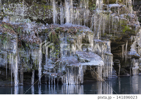 三十槌の氷柱 三十槌の氷柱 141896023