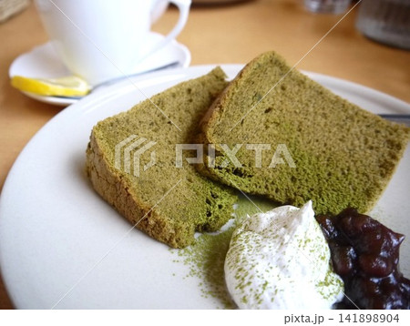 抹茶のシフォンケーキ 抹茶のシフォンケーキ 141898904