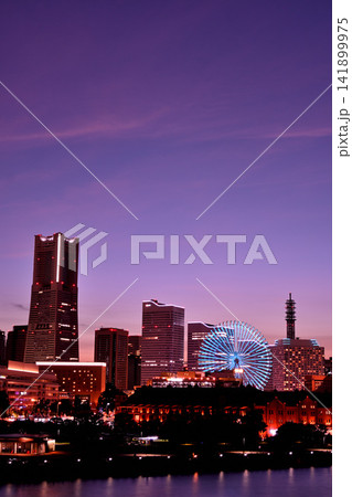 横浜みなとみらい21の夜景 横浜みなとみらい21の夜景 141899975