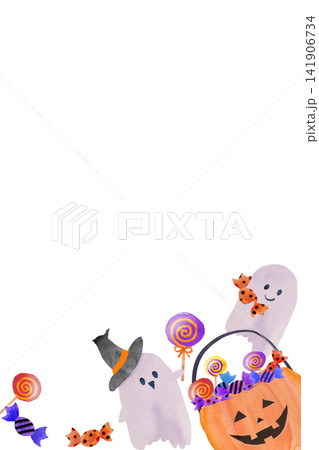 ハロウィンのおばけと、お菓子のたくさん入ったかぼちゃのイラスト ハロウィンのおばけと、お菓子のたくさん入ったかぼちゃのイラスト 141906734