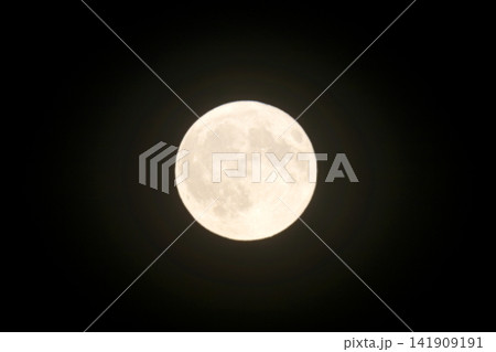An amazing photography of the full moon over the by night with a great clear sky 141909191