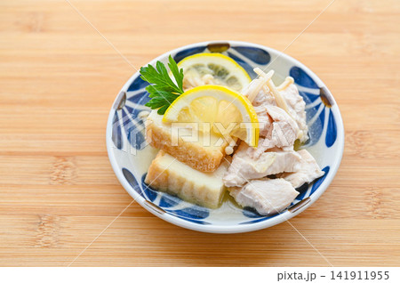 鶏むね肉と絹揚げのさっぱりレモン蒸し 鶏むね肉と絹揚げのさっぱりレモン蒸し 141911955