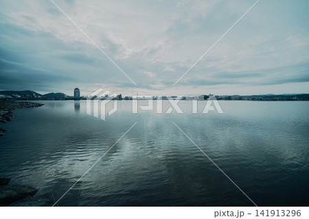 島根県の宍道湖の朝 島根県の宍道湖の朝 141913296