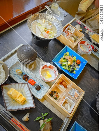 豪華な和朝食 豪華な和朝食 141913935