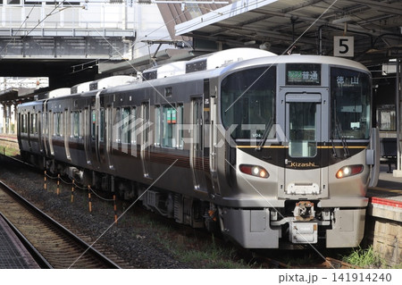 227系 227系 141914240