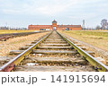 「死の門」・アウシュヴィッツ第二強制収容所(ビルケナウ)の鉄道引込線 世界遺産 「死の門」・アウシュヴィッツ第二強制収容所(ビルケナウ)の鉄道引込線 世界遺産 141915694