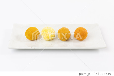 インドのお菓子 ラドゥ(LADDU) インドのお菓子 ラドゥ(LADDU) 141924639