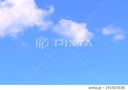 青空と白い雲・背景素材 青空と白い雲・背景素材 141925836