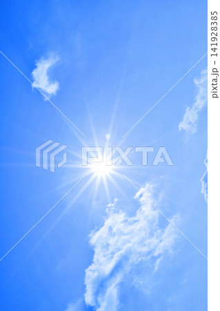青空と太陽 直射日光 フリースペースイメージ( fix撮影 ) 青空と太陽 直射日光 フリースペースイメージ( fix撮影 ) 141928385