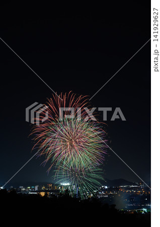 夜空に咲く色鮮やかな小郡花火大会「夢HANABI」 夜空に咲く色鮮やかな小郡花火大会「夢HANABI」 141929627